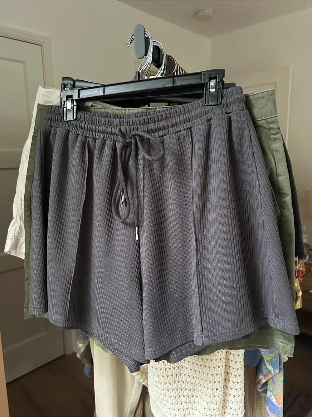 Cider Cloth Shorts. Size XL. 4” inseam. Excellent condition.